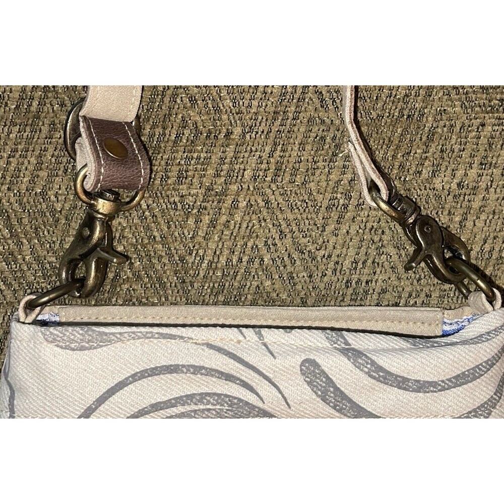 RAE’S STAY WILD MOONCHILD CROSSBODY Woman’s adjustable Strap Hippie Style Purse - Picture 9 of 12